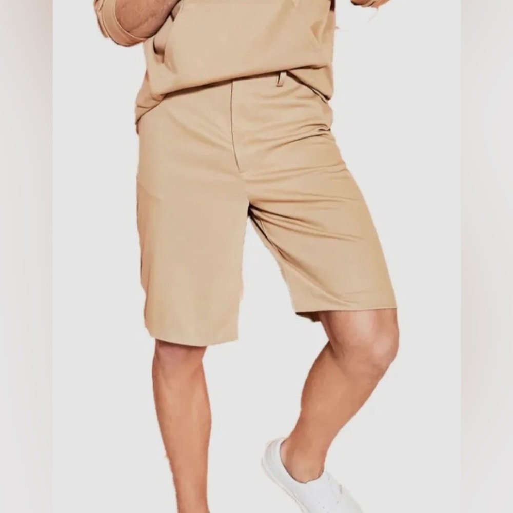 ROYALTY BY MALUMA Mens Chino Shorts. 11" Inseam. Size 32